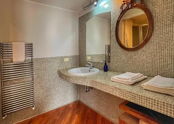 Porta Al Colle * Macchiascandona